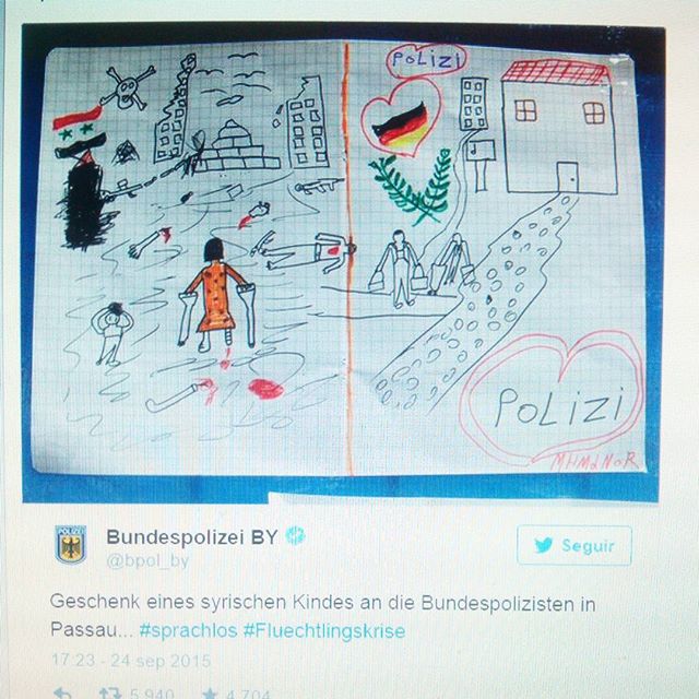 Dicen que el buen #arte sale del reflejo del #corazón y los #sentimientos del artista ... la técnica es mås secundaria.Este "regalo de un niño sirio a la policia federal alemana en Passau" tiene la fuerza y la calidad humana de la mejor obra de ARTE !!!
