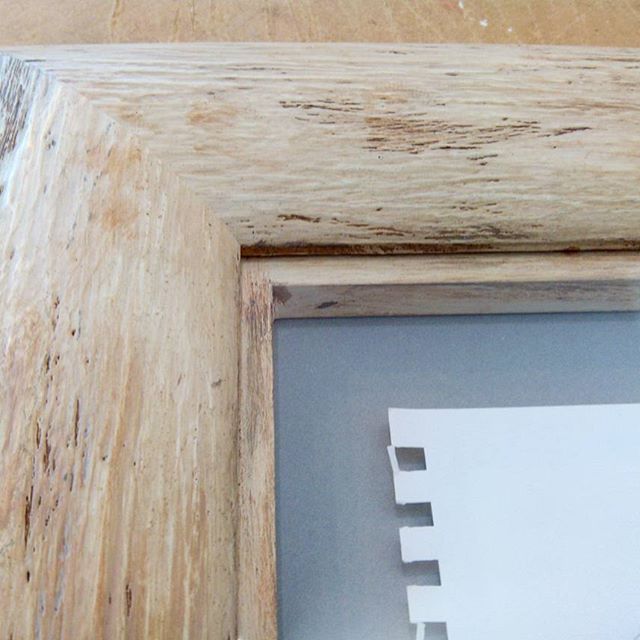 Enmarcar con vitrina