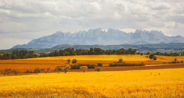 Montserrat Fotografía impresa sobre tela