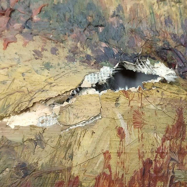 Restaurar desgarros y rotos