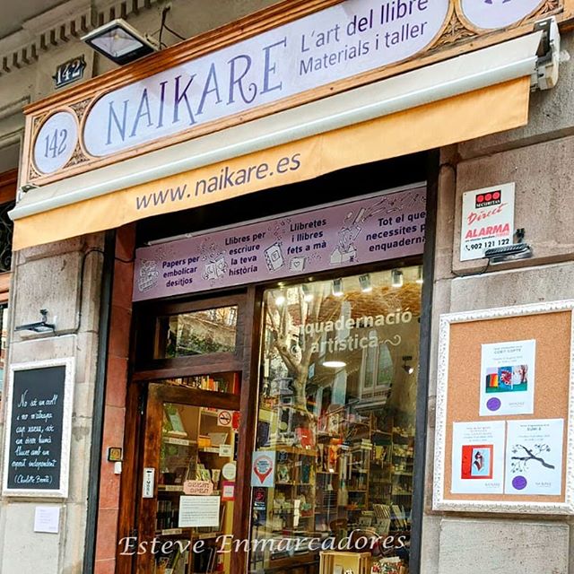 Artesanos como Naikare y Cuadros Esteve