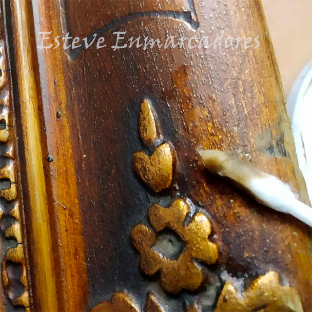 Limpieza de marco - Esteve Enmarcadores